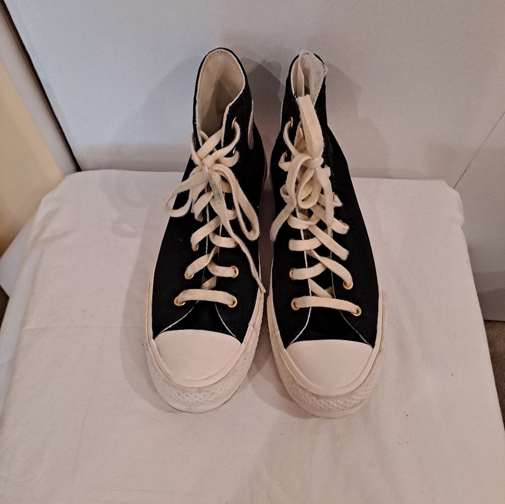 Converse Chuck Taylor Ladies All Star Valentine Sneakers Sz 6